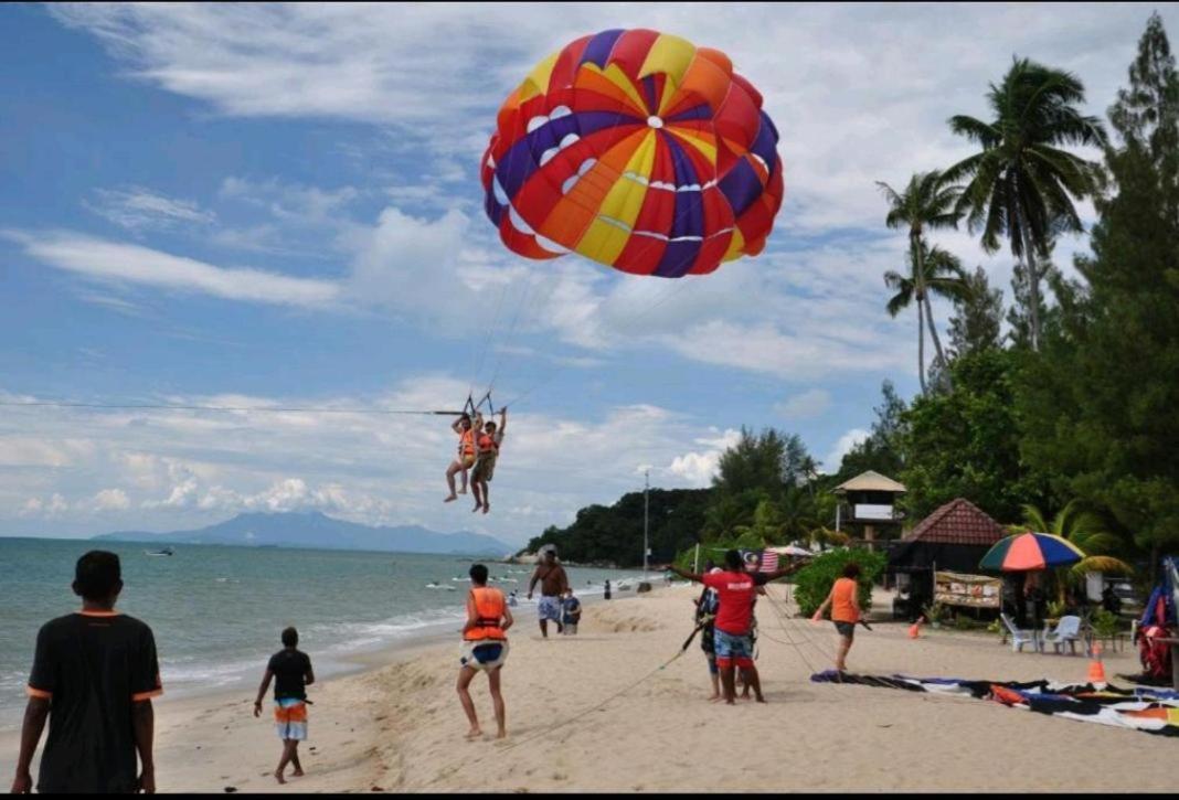 Batu Ferringhi Luxury Seaview Suite - 3Br エクステリア 写真